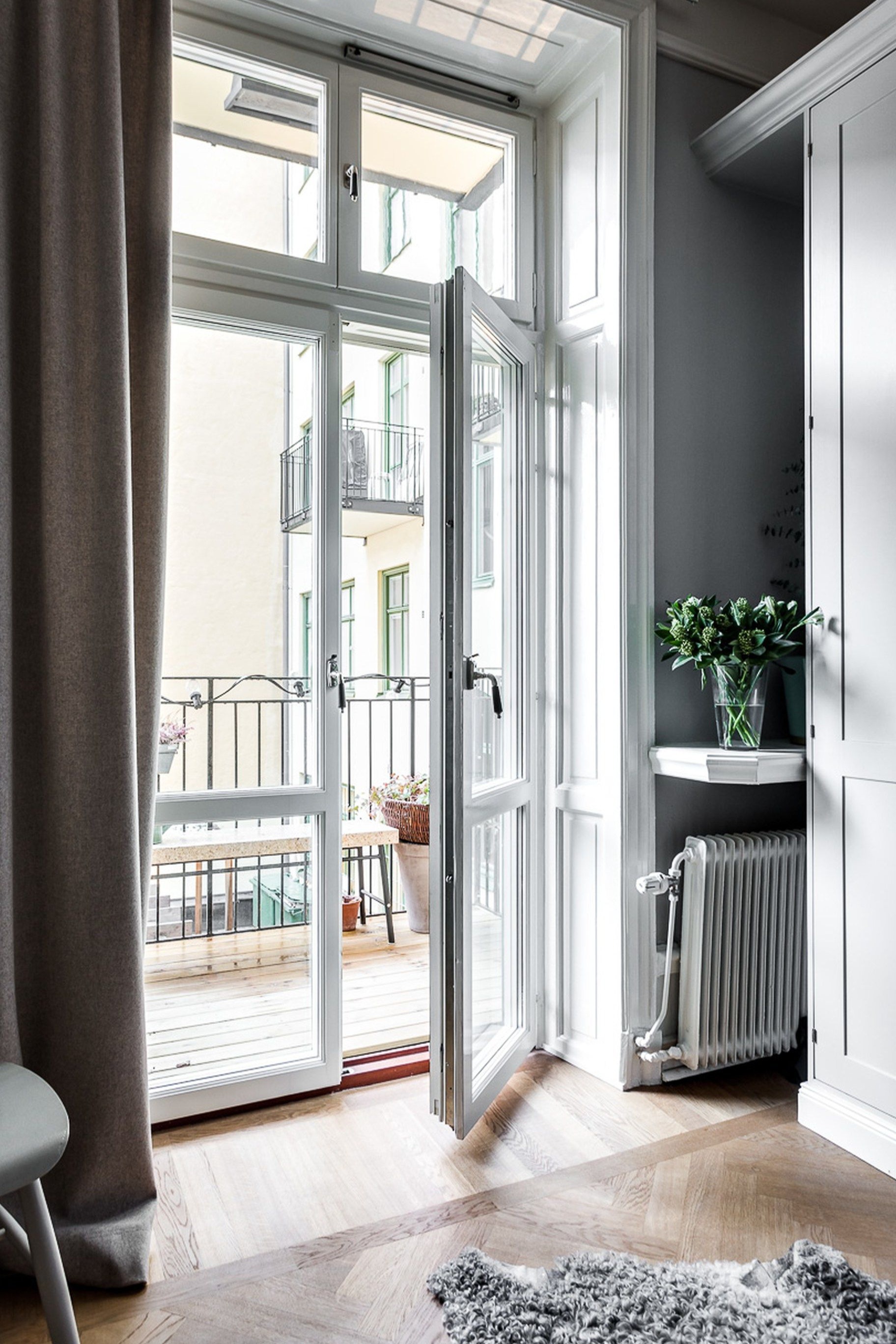 Пластиковые балконные двери