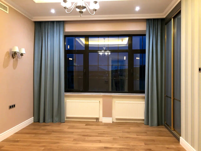 Straight curtains1