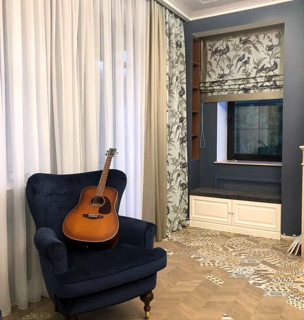 Straight curtains