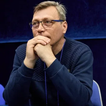 Репетитор школы шахмат chessbc Сергей Аверченко