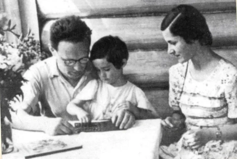 Семья Ботвинник: Михаил, жена Гаянэ и дочь Ольга