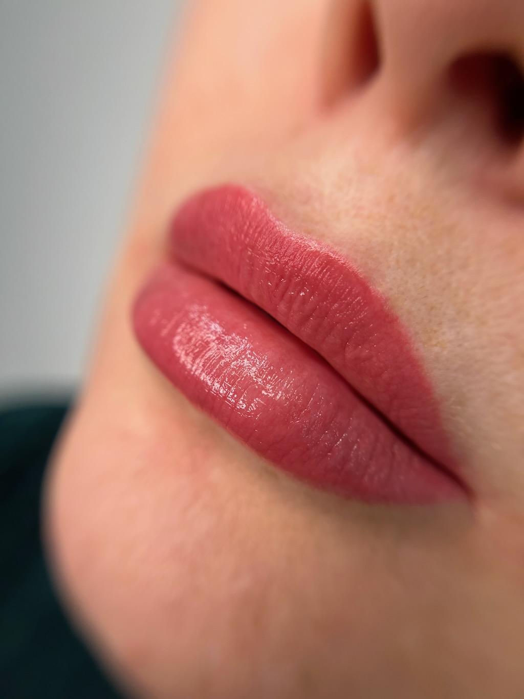 Перманентный макияж в Нячанге