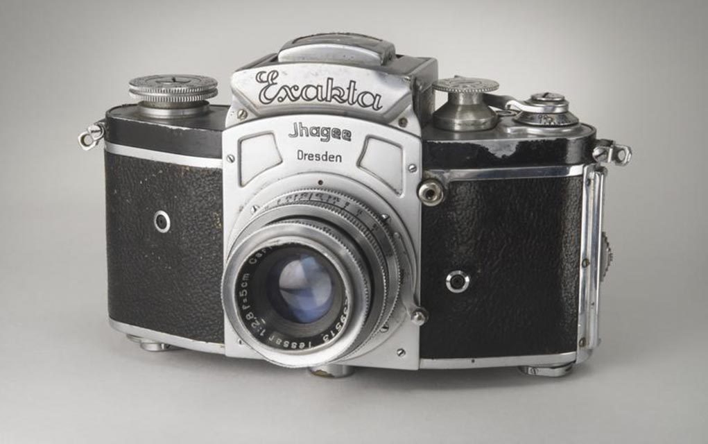 1936 SLR camera made by Ihagee Kamera Werke in Germany
