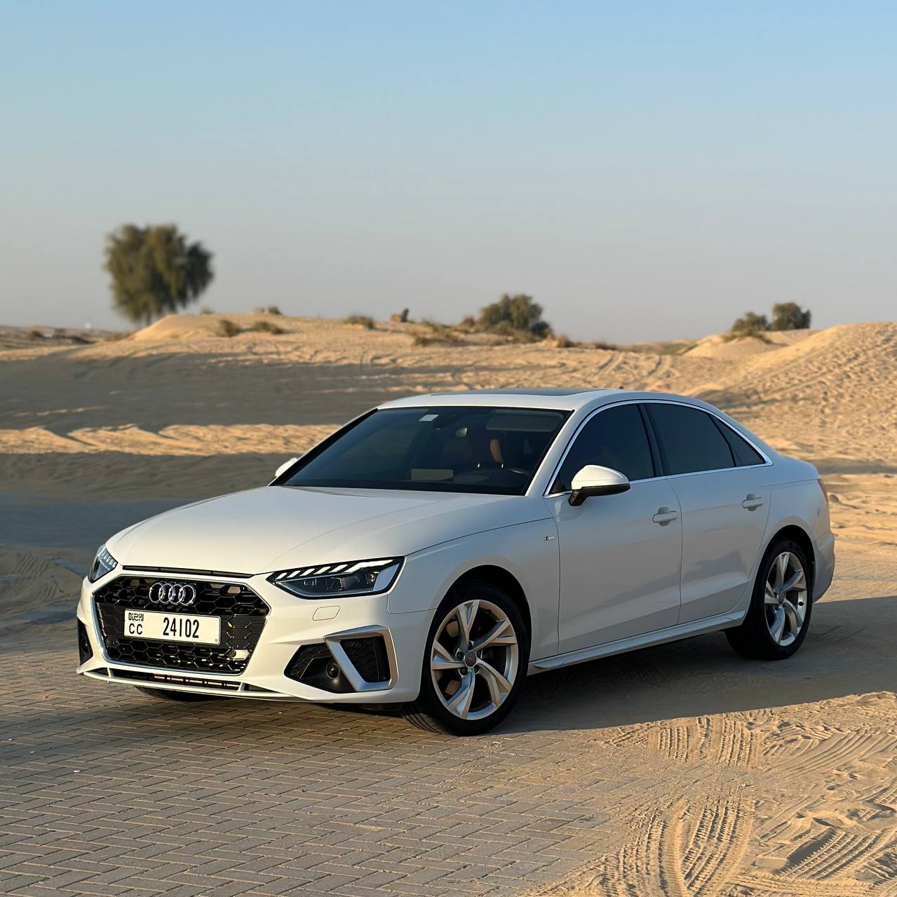 Audi_A4_Dubai_rent