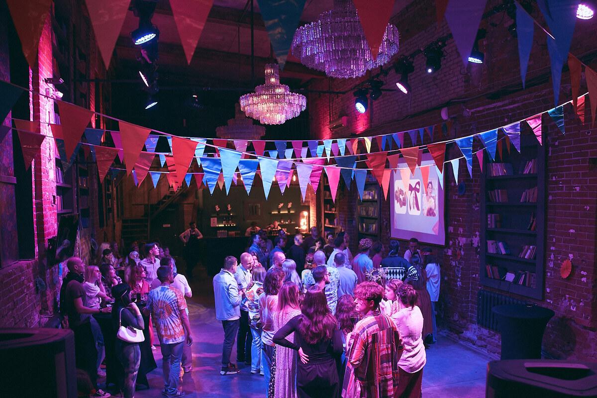 AG Loft, зал Biblioteka. После декора