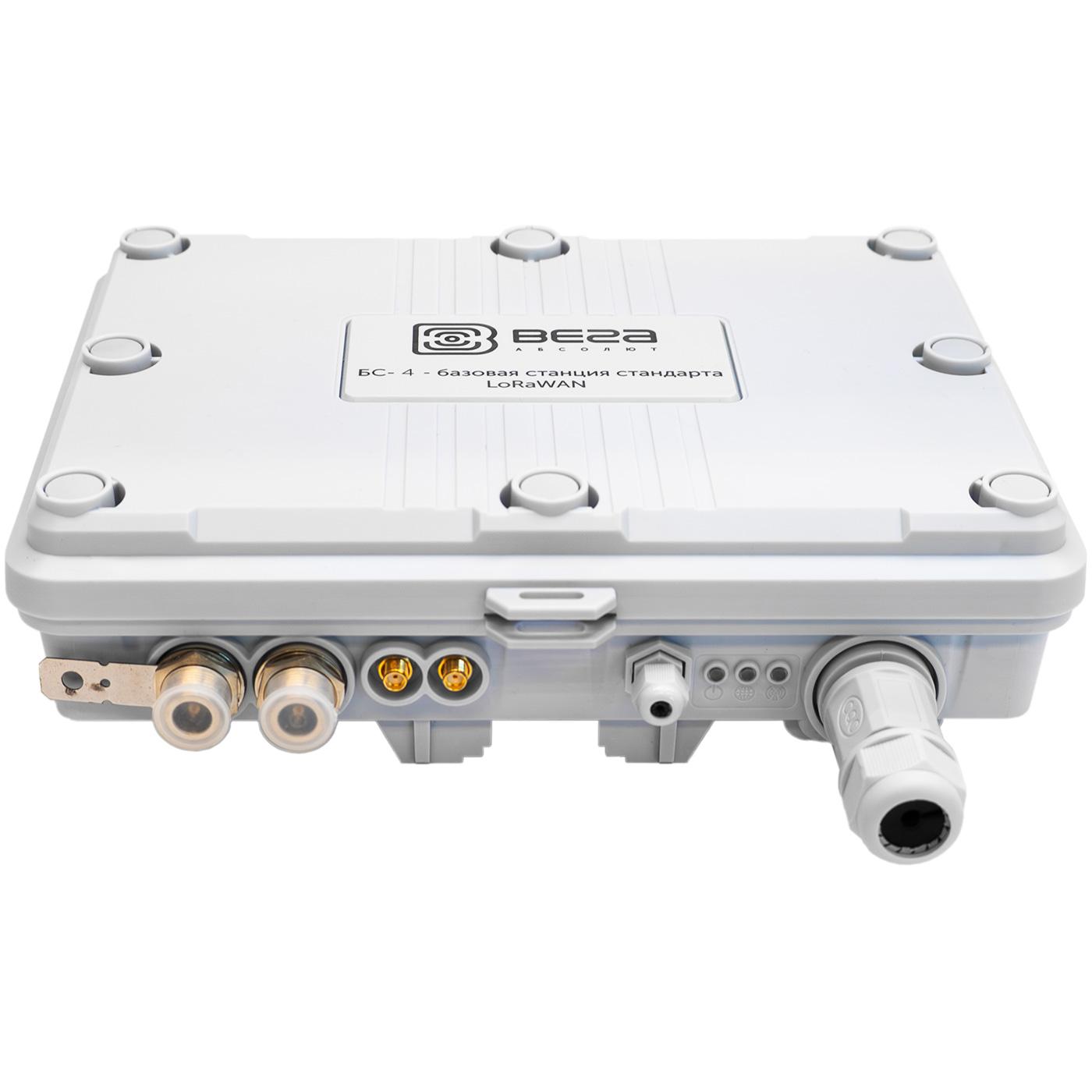 Вега БС-4 — вид спереди, индикаторы и разъёмы Ethernet