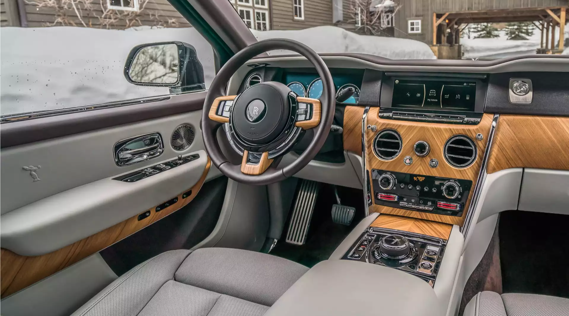 Rolls-Royce Cullinan заказать 