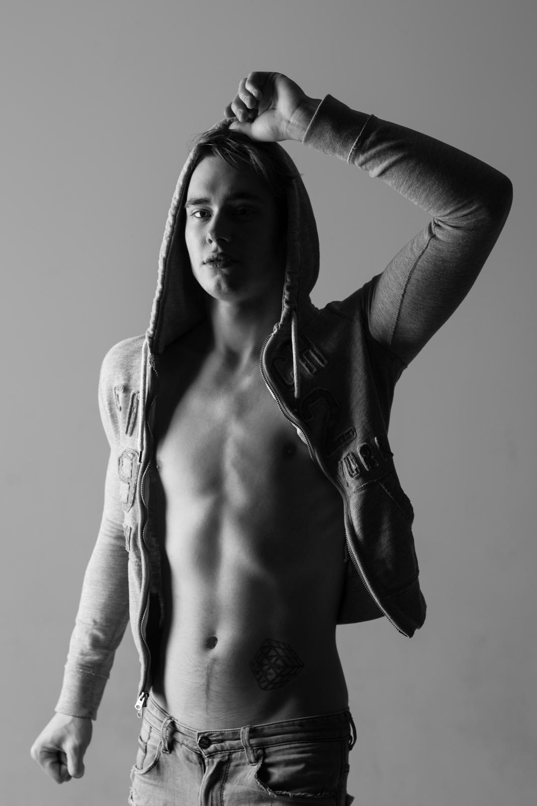 Никита модель