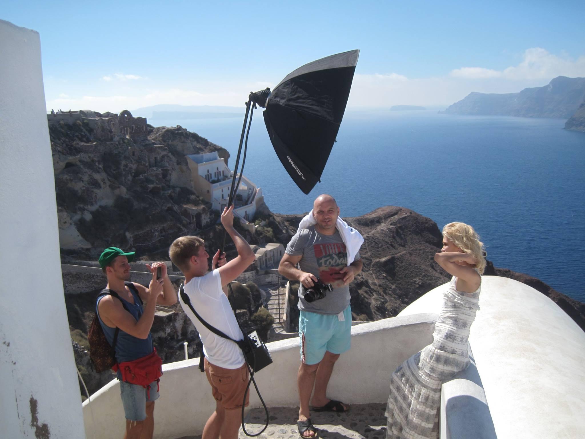 Дизайнер Яна Недзвецкая, фотограф Владимир Бязров, модели и команда - фотосессия на Санторини