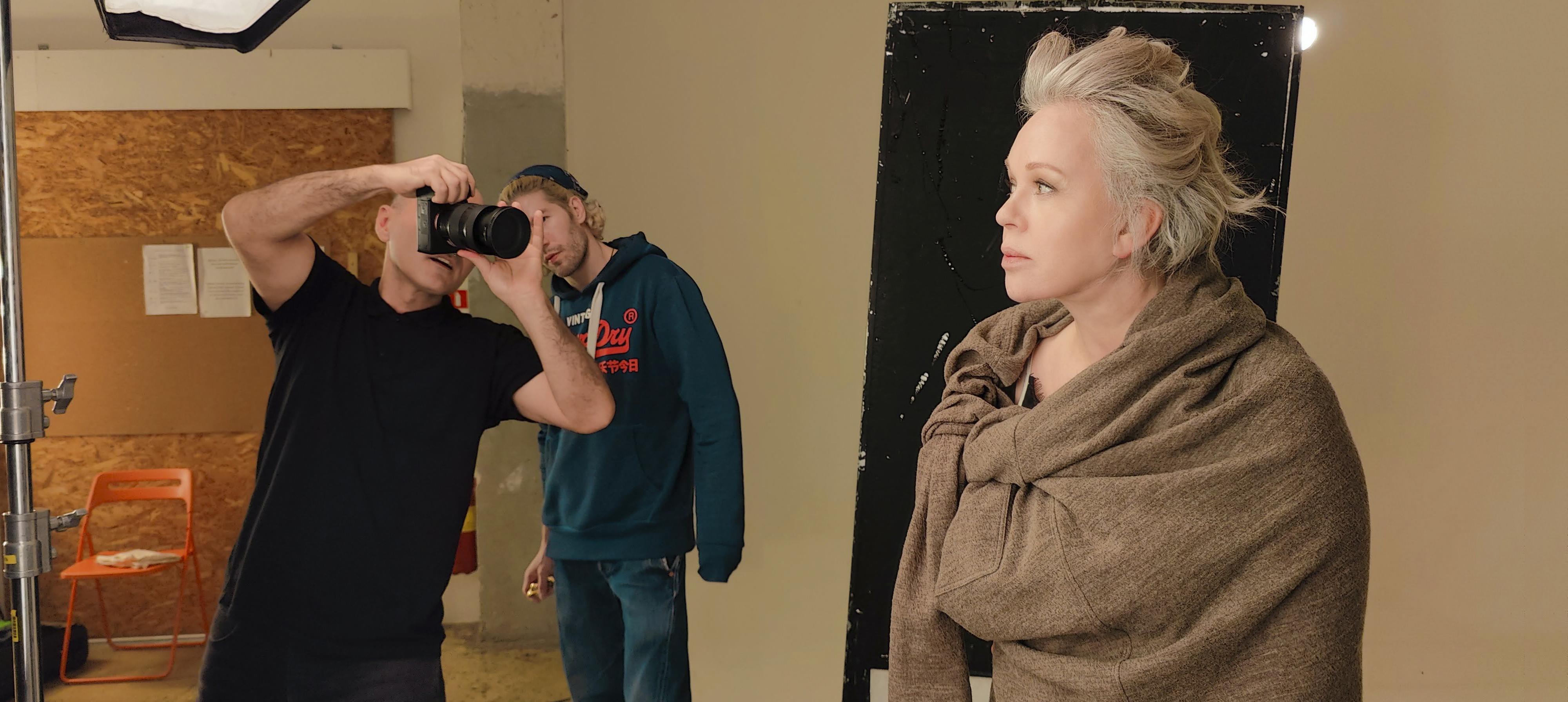 Фотограф Владимир Бязров, команда и Елена Валюшкина - съемка для журнала КиноРепортера