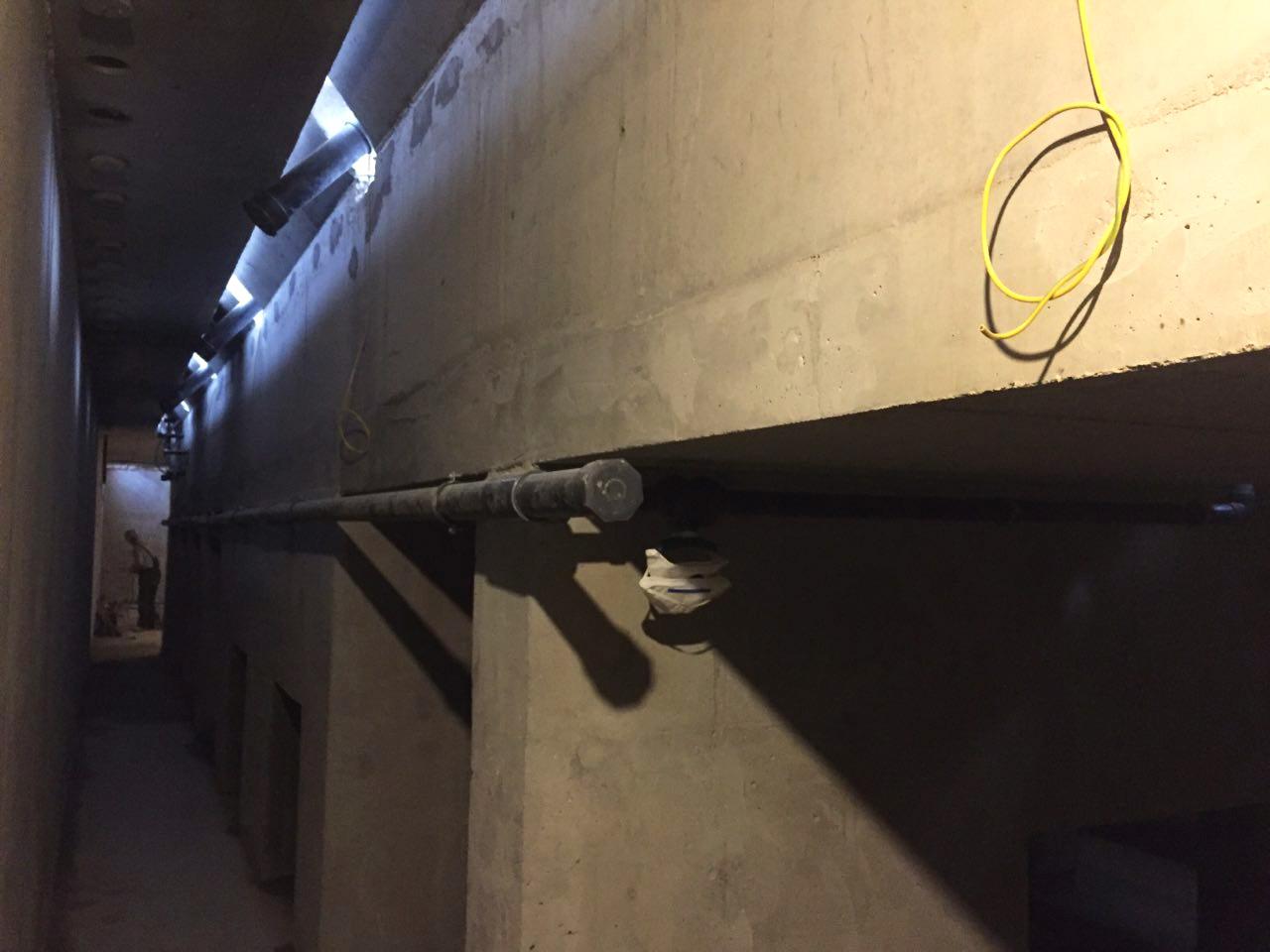 Бетон с расслоившимися компонентами