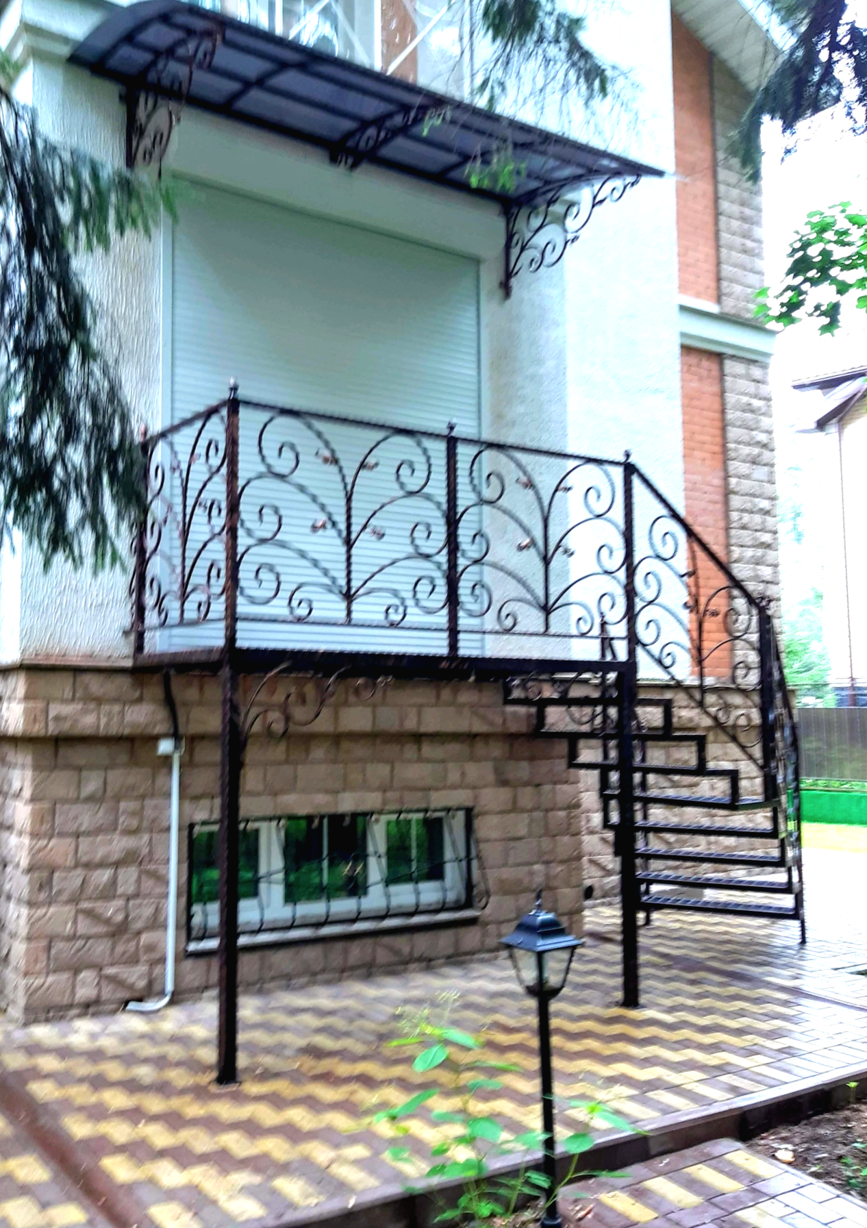 Входные группы из металла