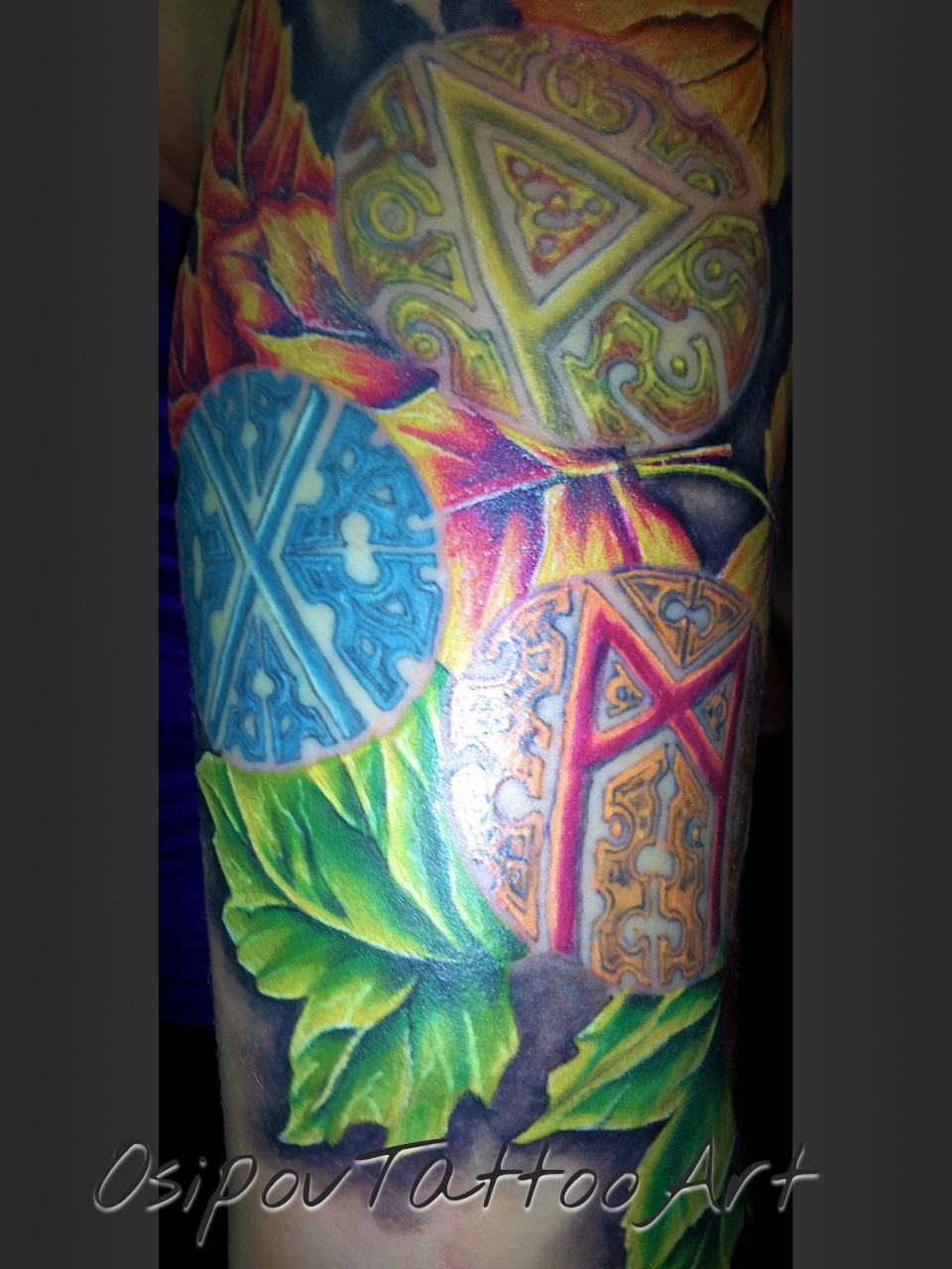 8_c_OsipovTattoo_runes