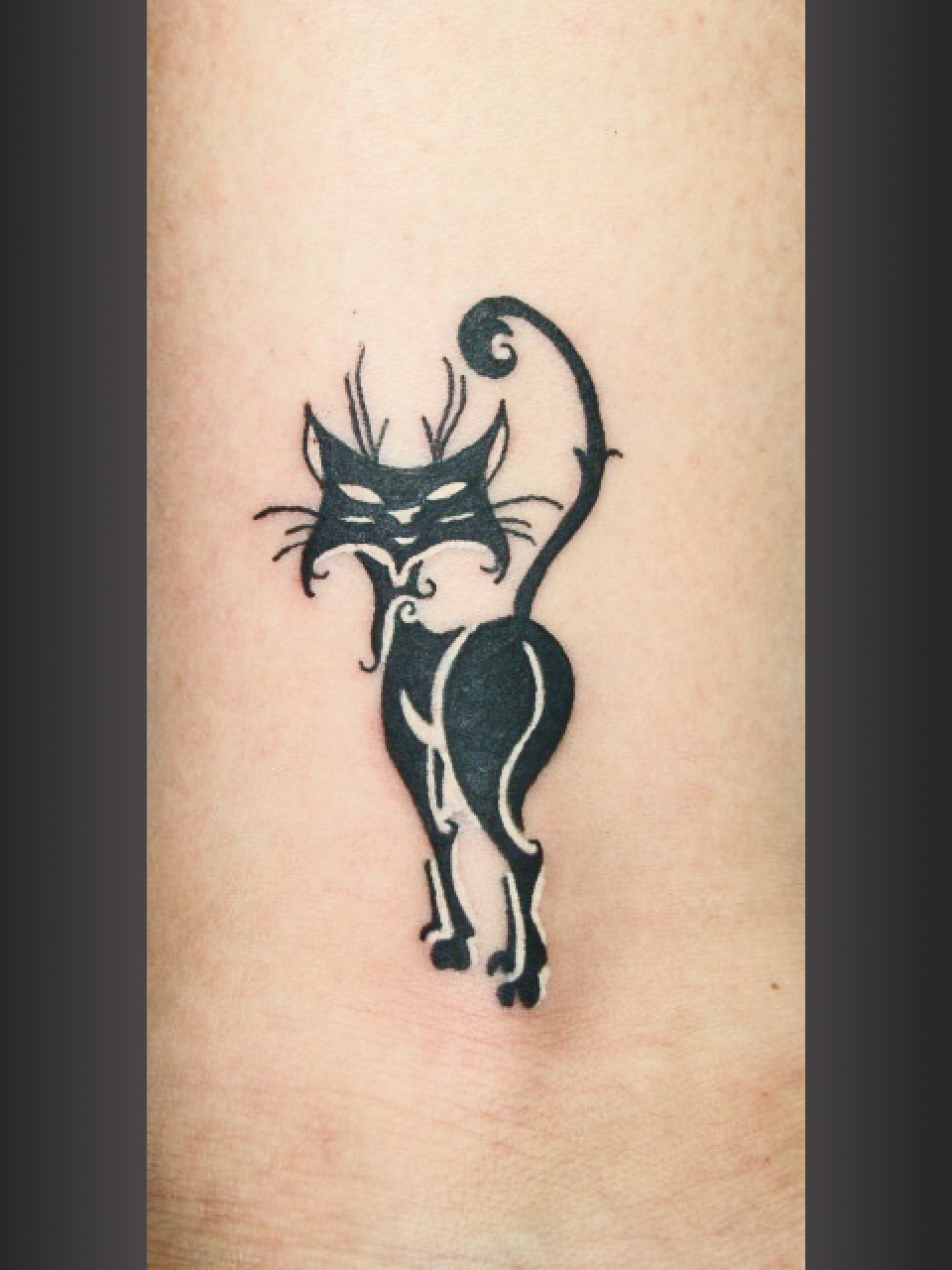 40_bw_OsipovTattoo_cat