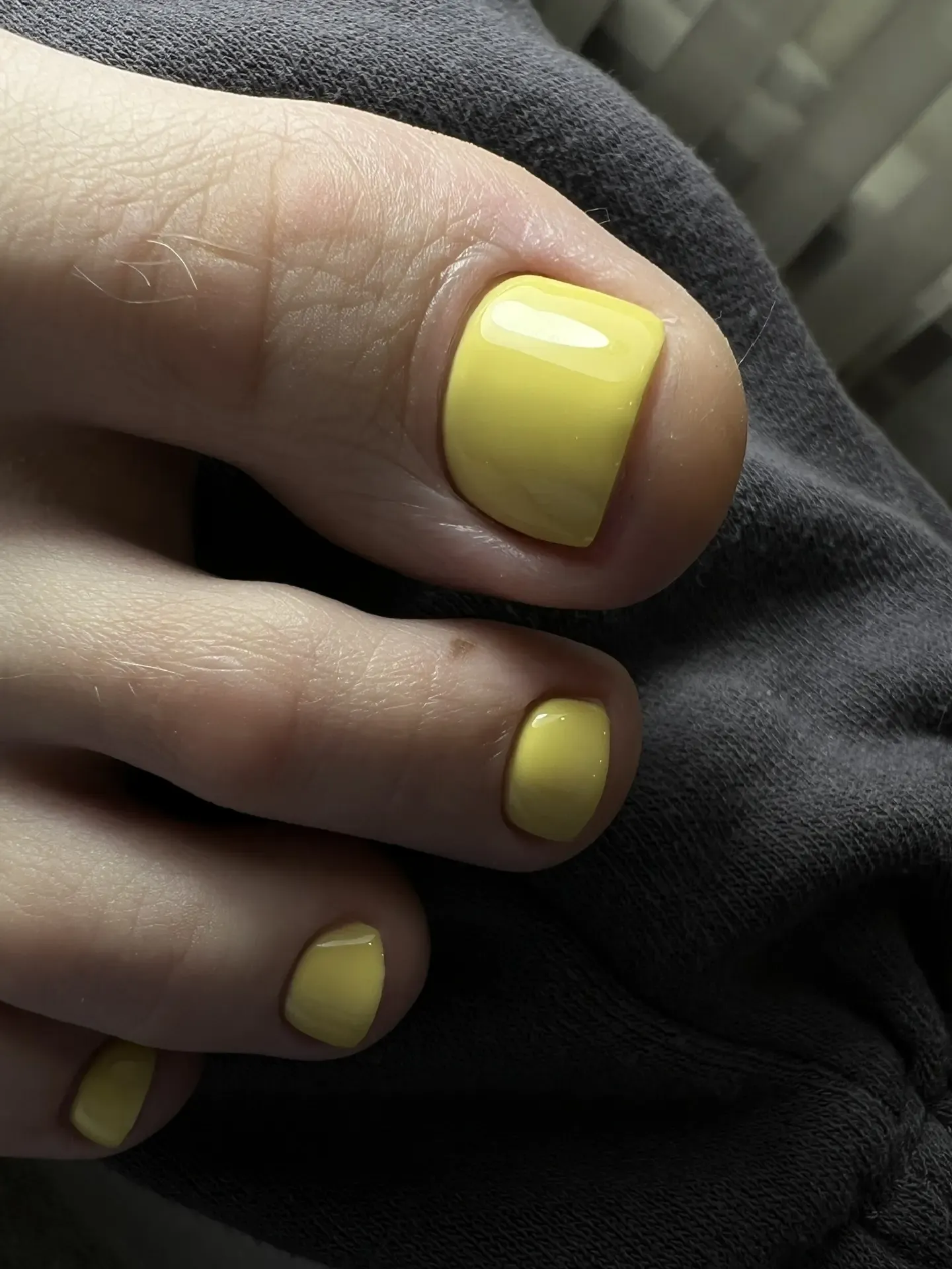 Безупречный педикюр в Орше: стопы и ногти в идеальном состоянии