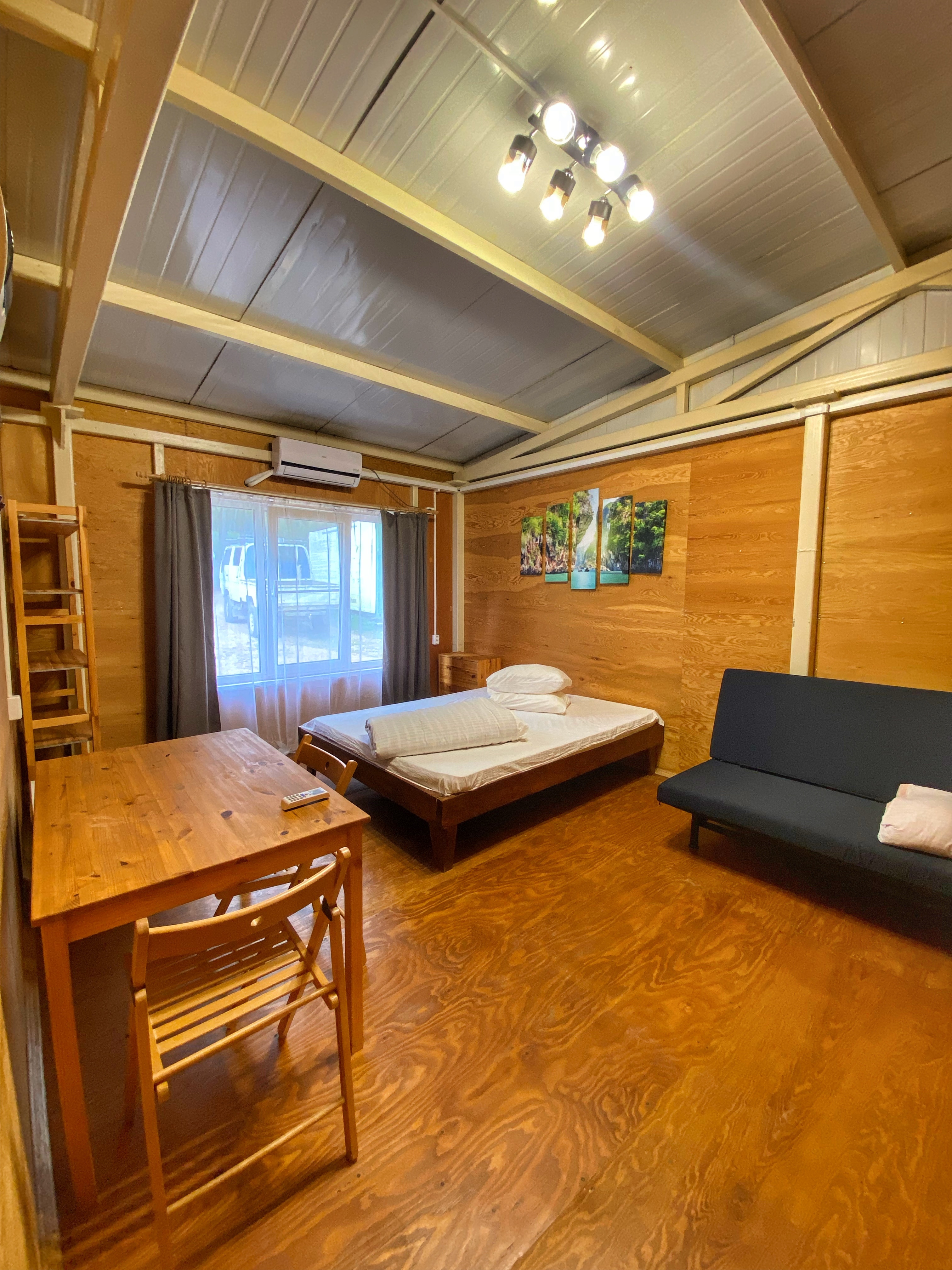 goods image