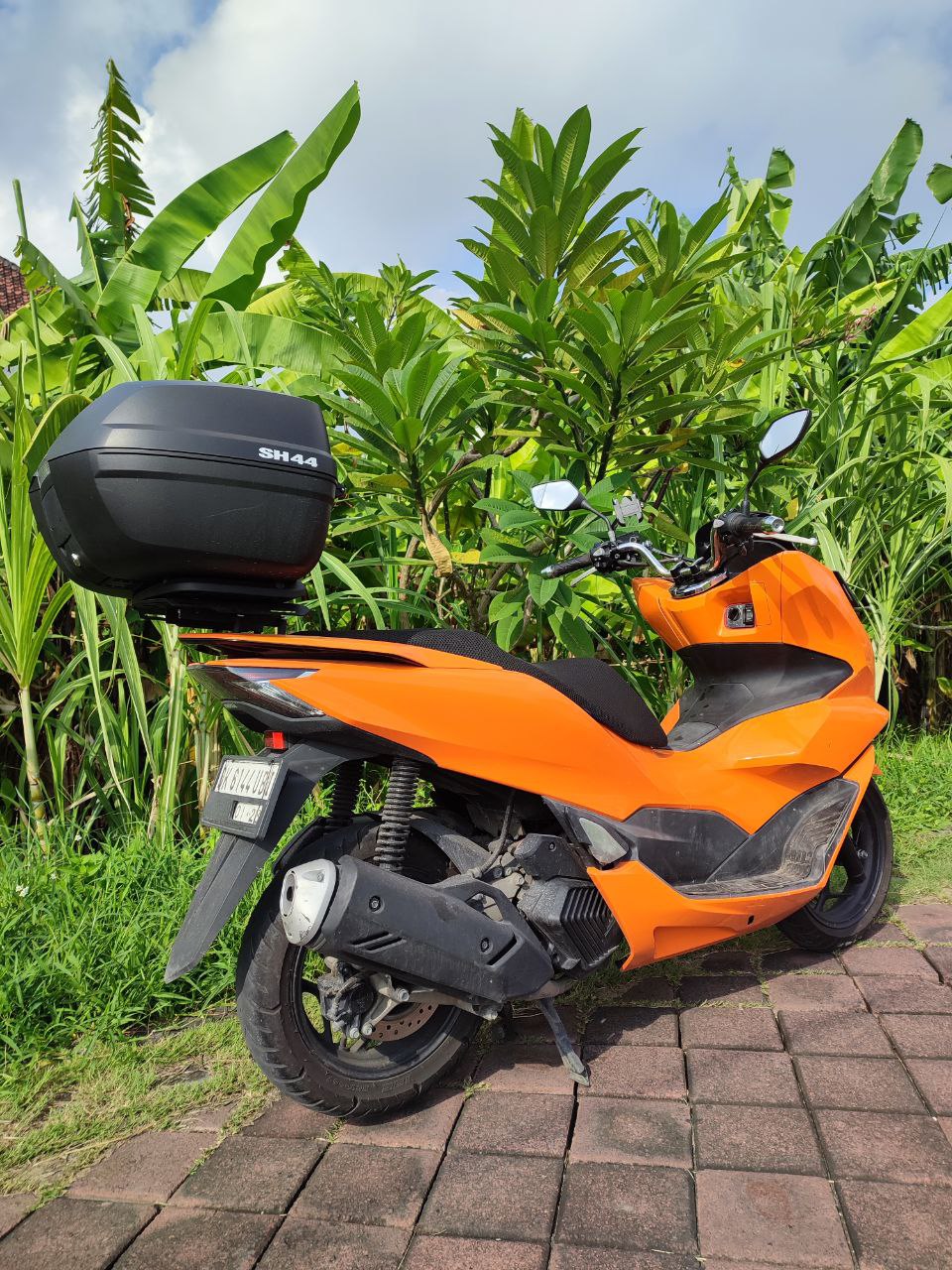 Honda PCX 160 orange