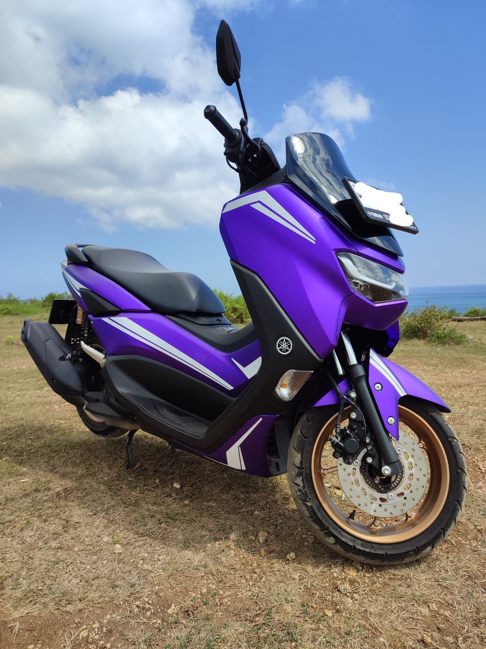 Yamaha Nmax 155 purple