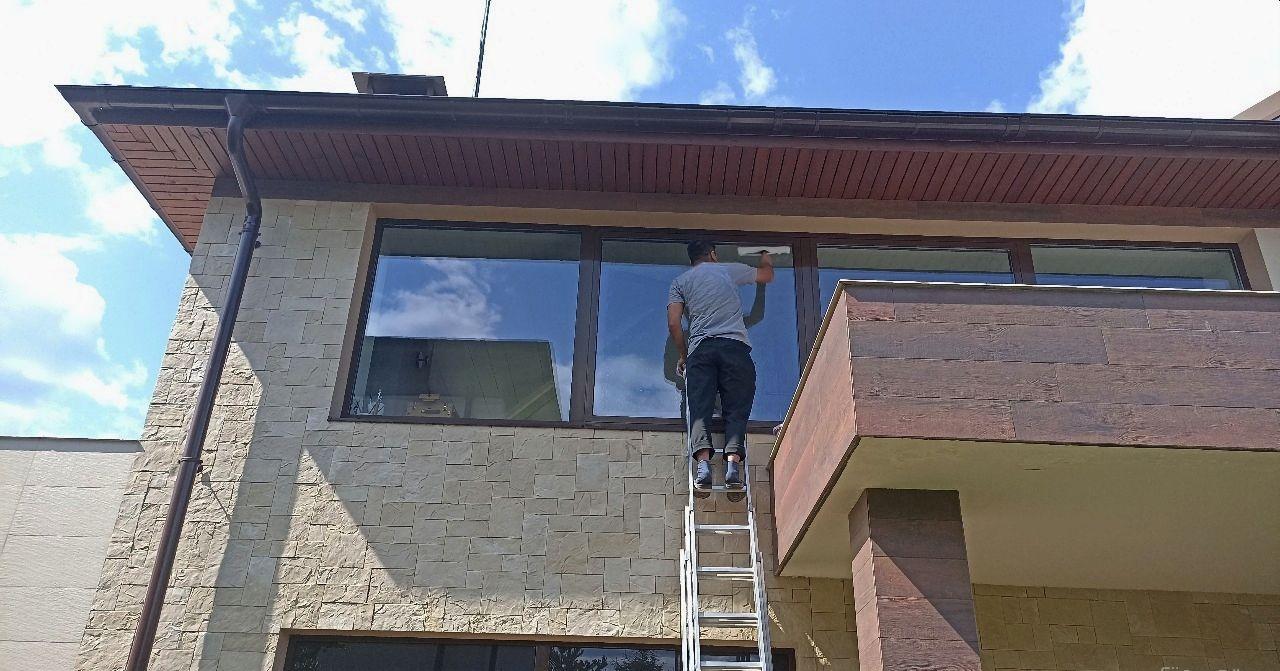 профессиональная чистка рам и стекол после зимы в московской области