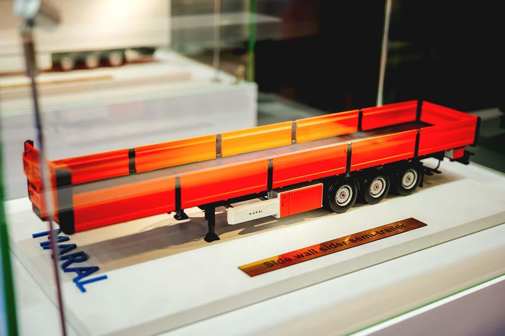 Макет техники для выставки полуприцеп