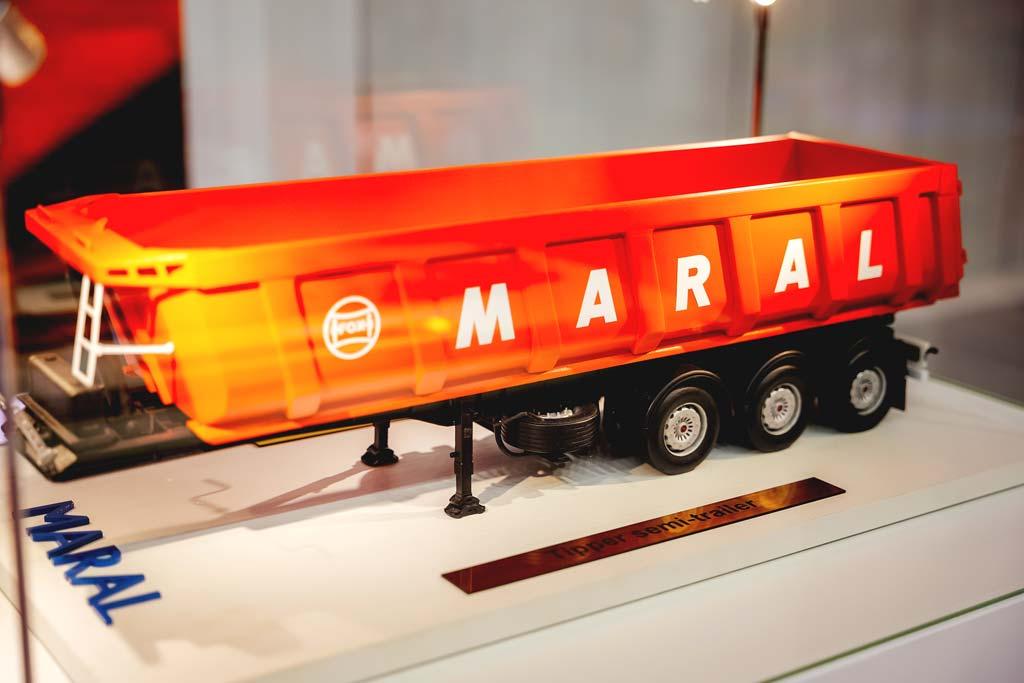 Макет техники для выставки полуприцеп