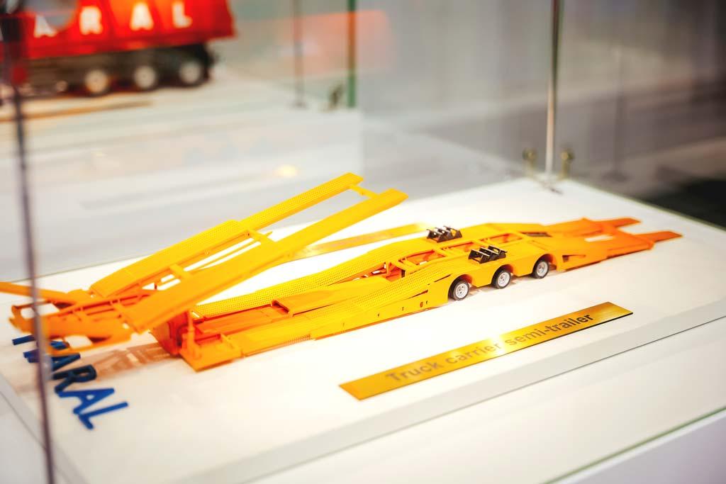 Макет техники для выставки полуприцеп