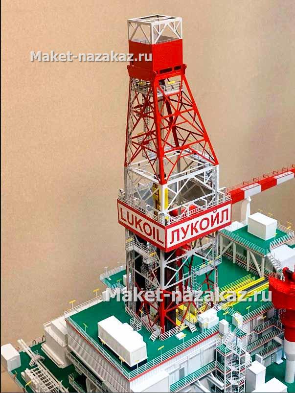 Макет техники для выставки Камаз Молоко с цистерной серебристого цвета