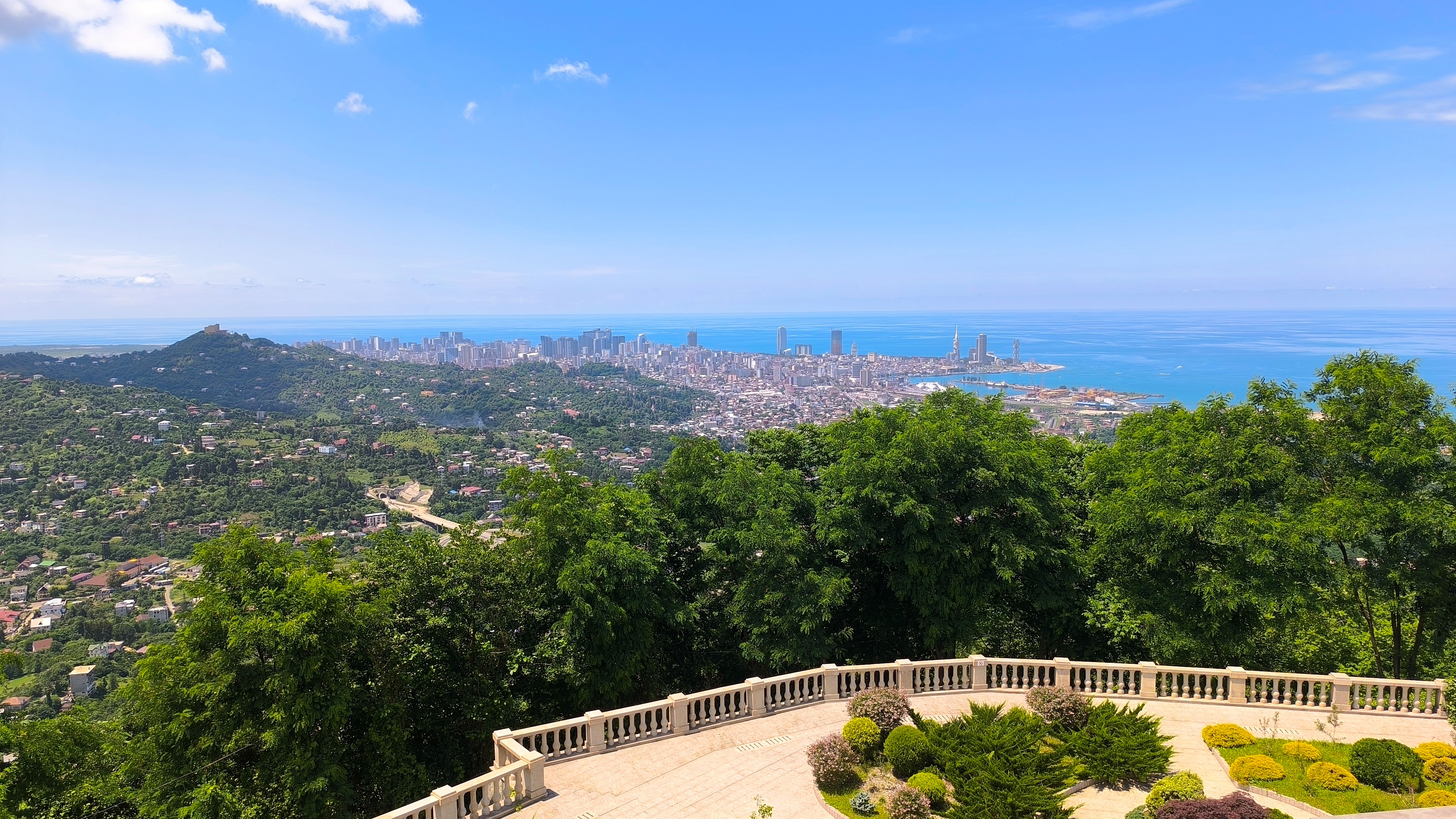 вид на батуми