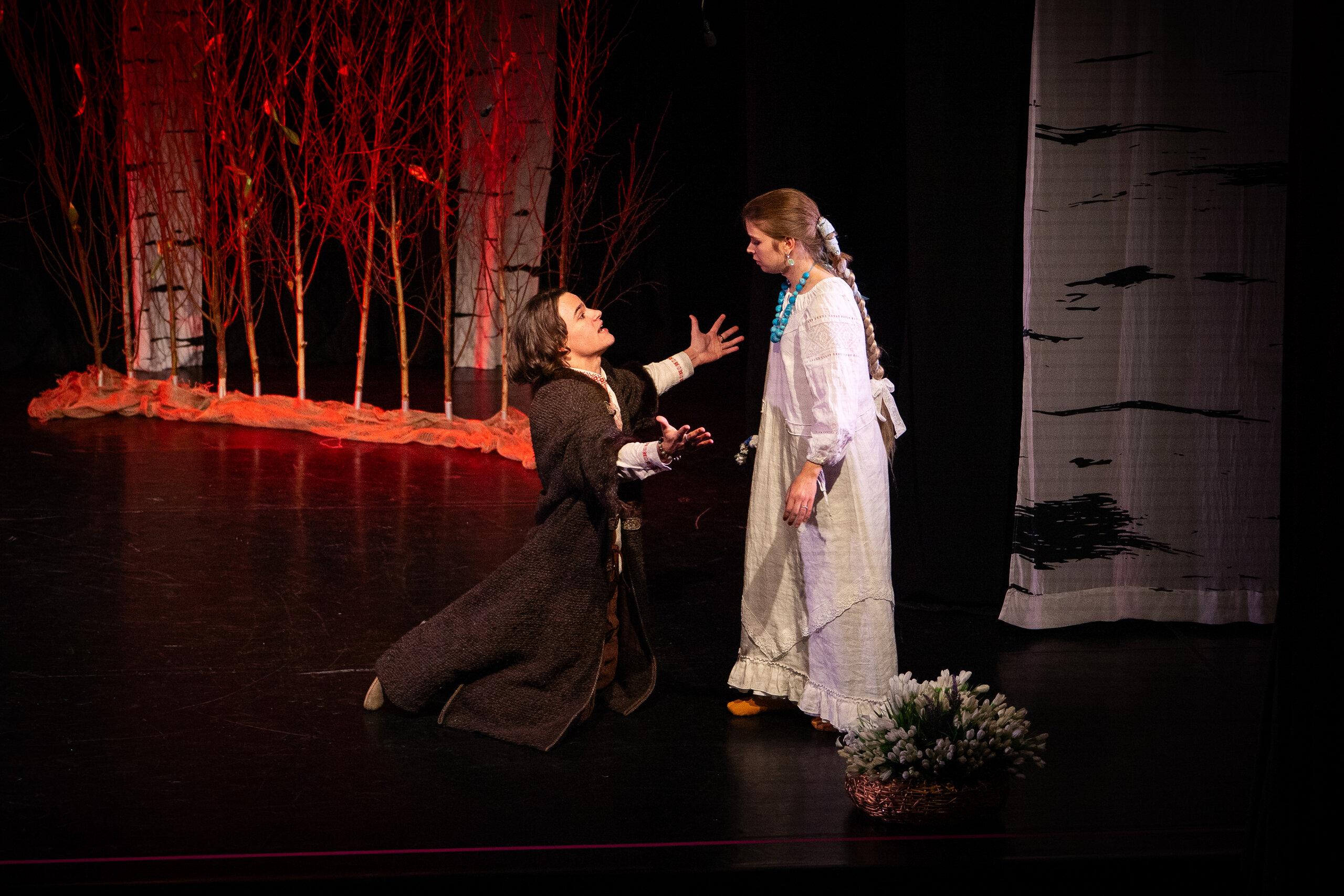 our_town_ustinovich_231124_photo