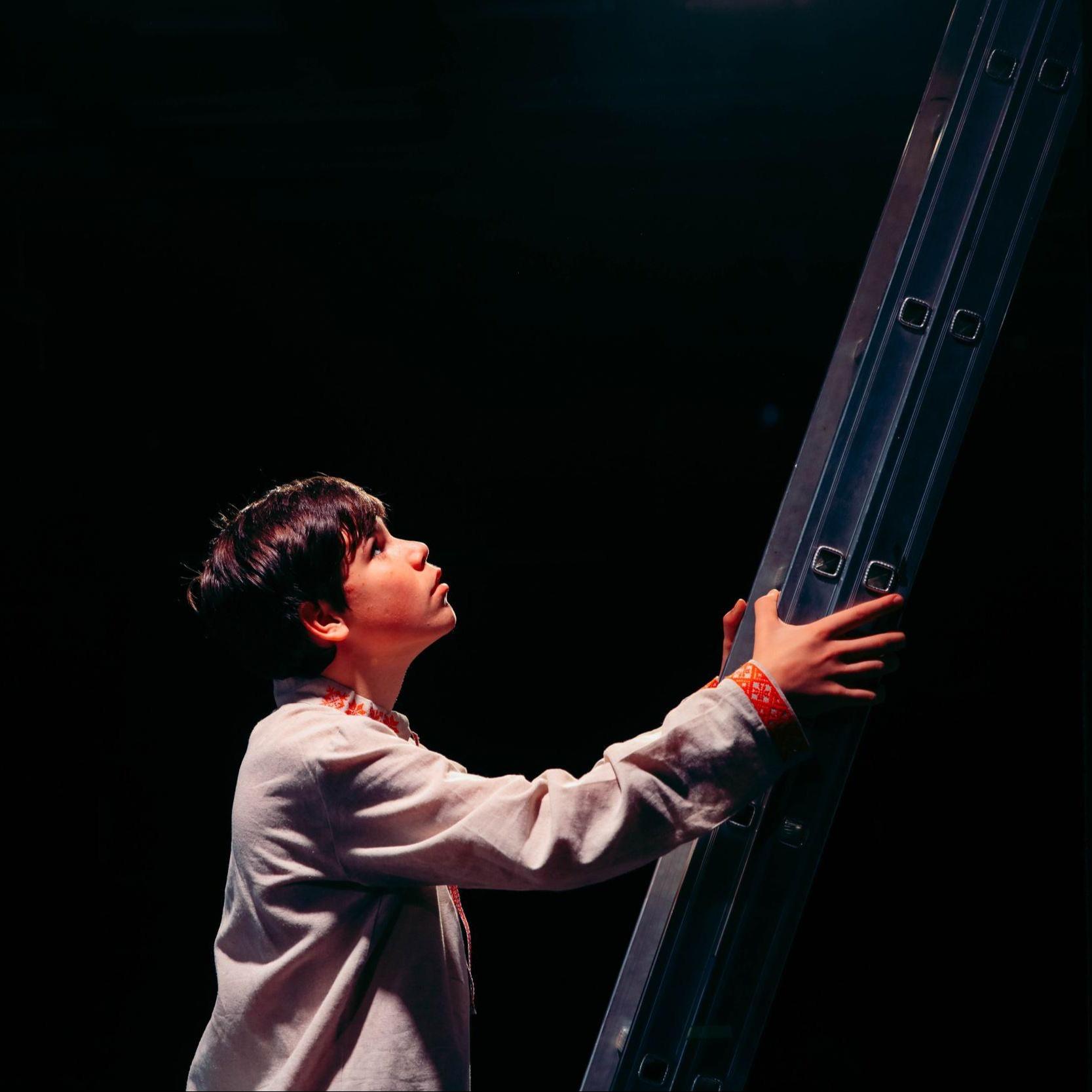 our_town_chingina_backstage_photo