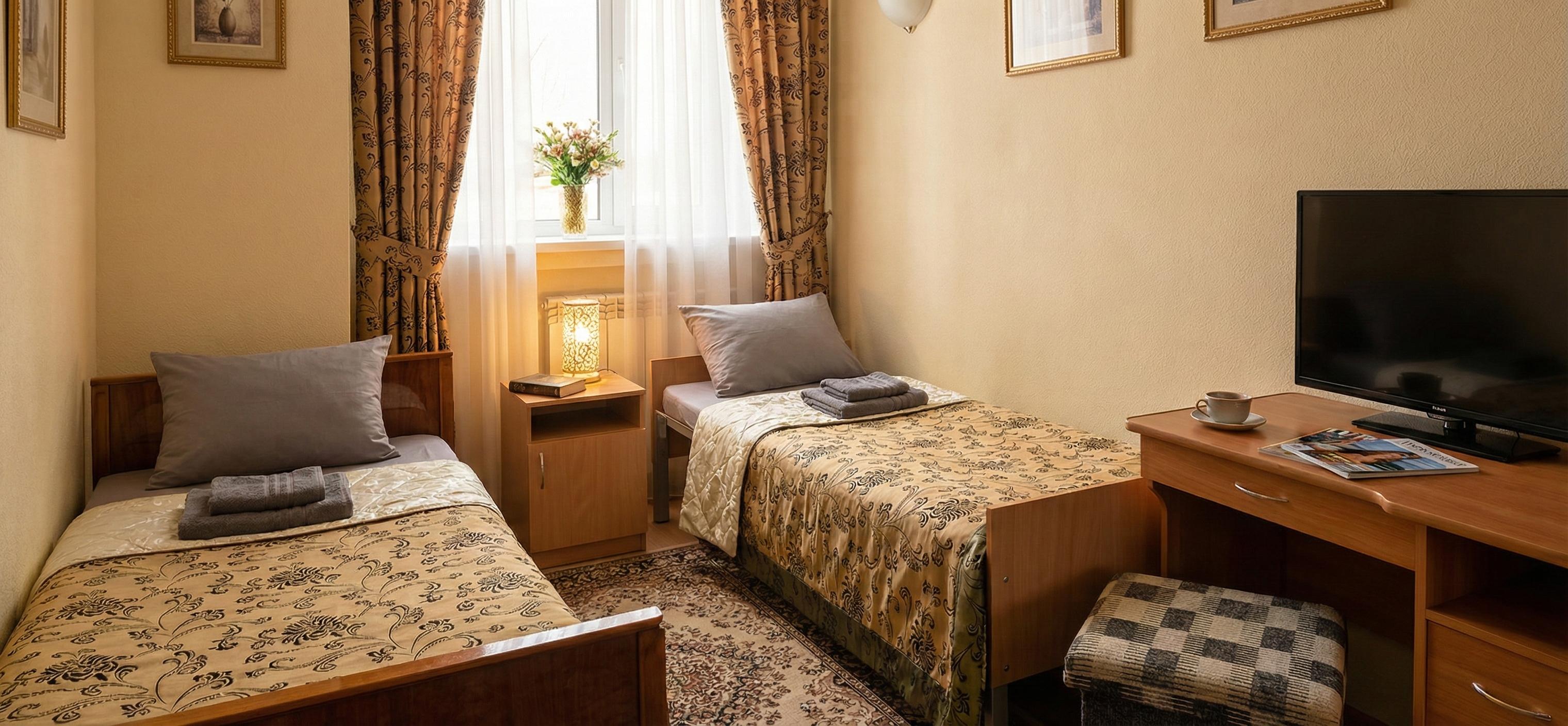 Гостиница Октябрьская