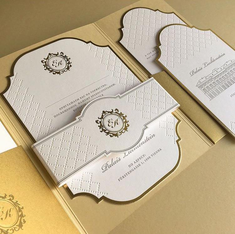 Приглашение с тиснением / конгревом / вырубкой и сборкой