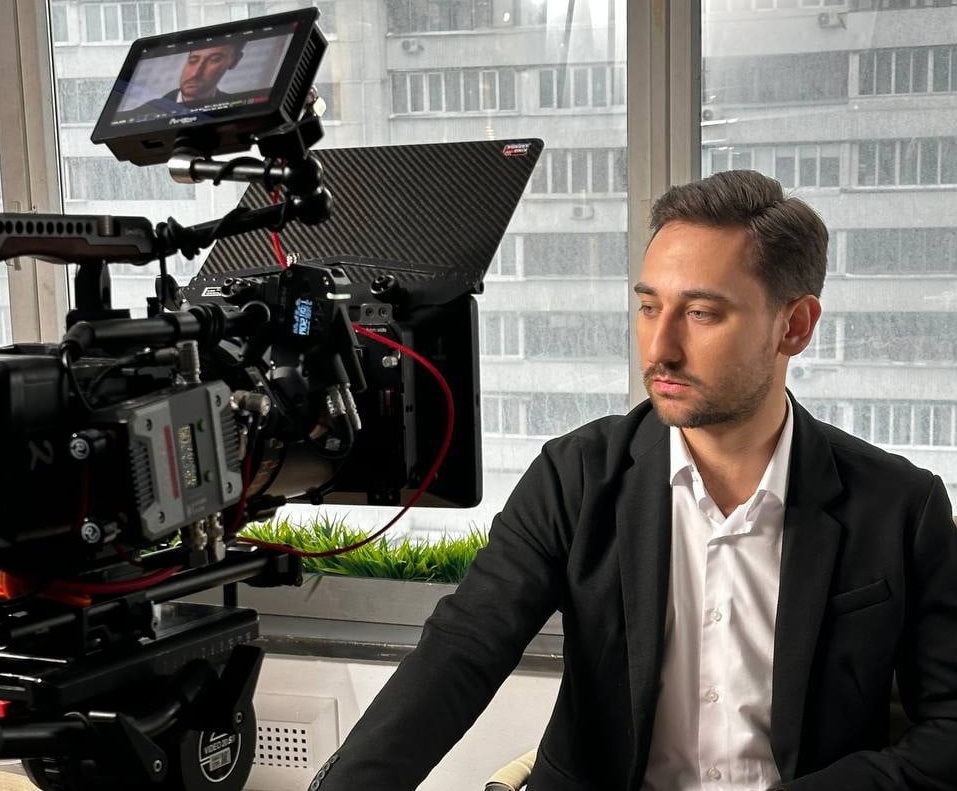 video alt