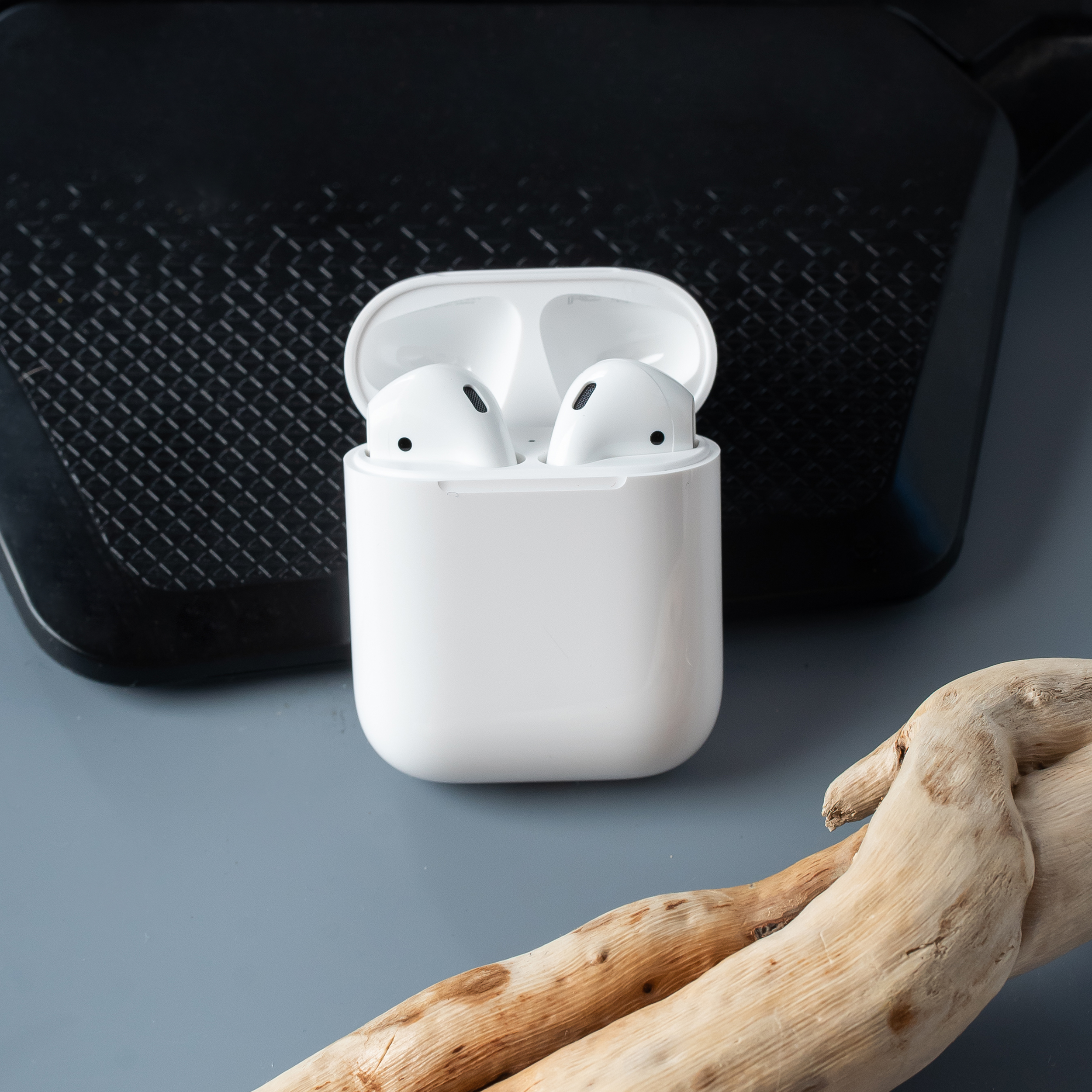 Оригинальные AirPods 1 c качественным звуком и долгим сроком службы