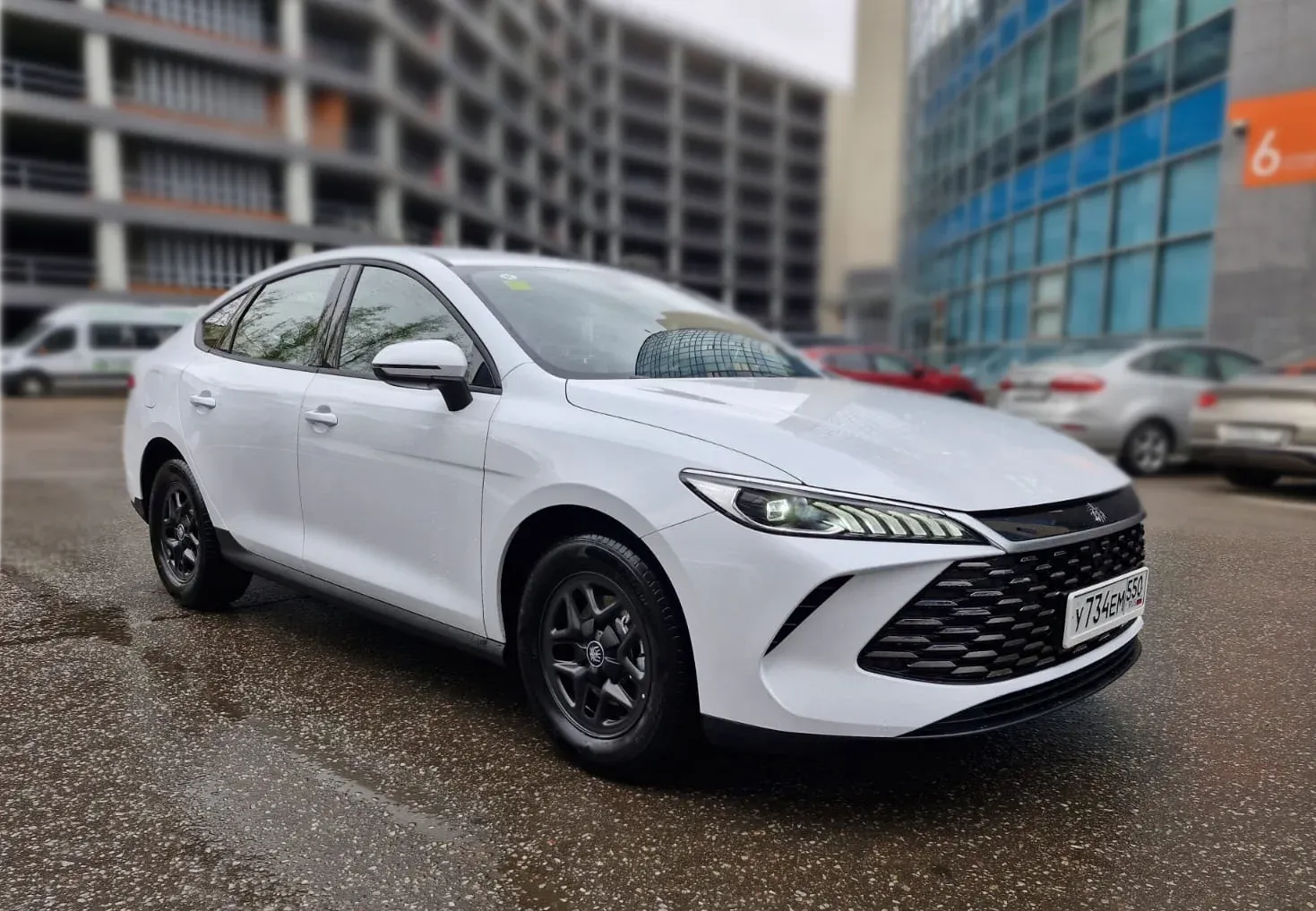 BYD Qin Plus DM-i в Москве