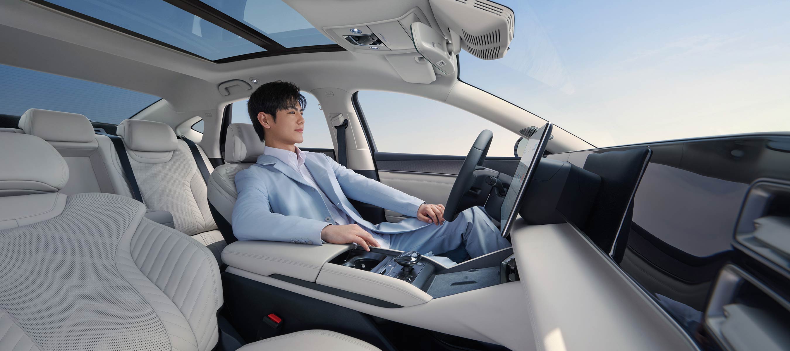 Салон BYD Qin L DM-i