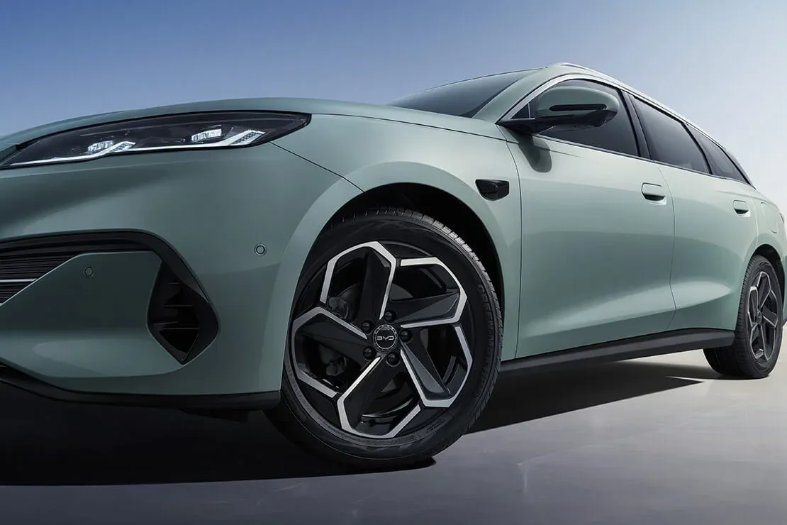 BYD Han DM-i салон