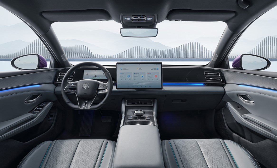 Серый салон BYD Qin L DM-i