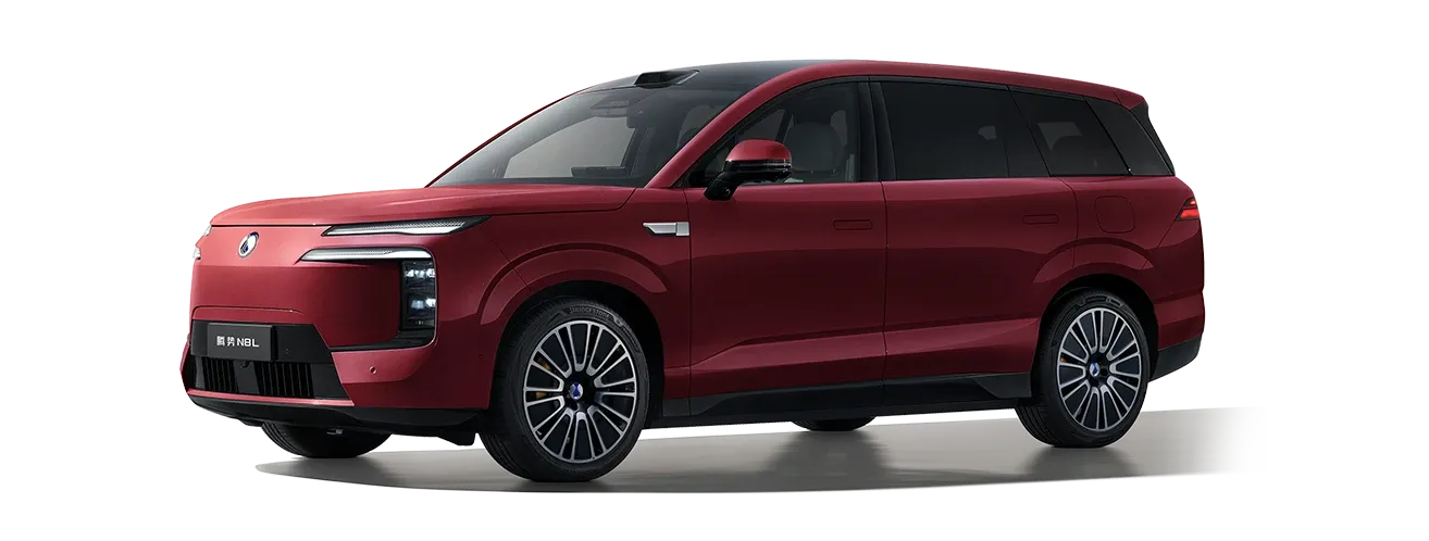 Xiami SU7 Ultra передние сиденья