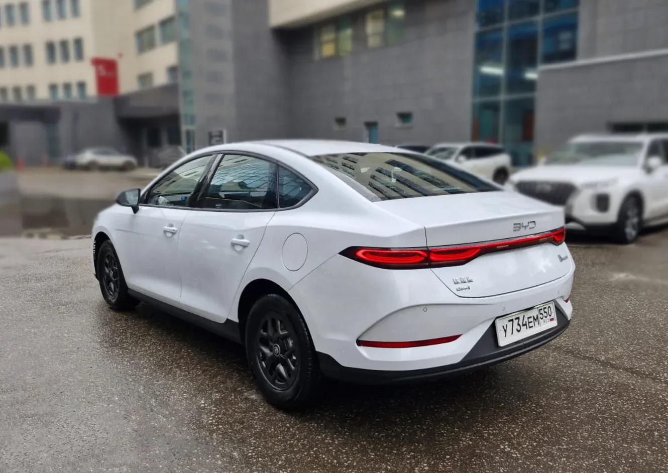 BYD Qin Plus DM-i в Москве
