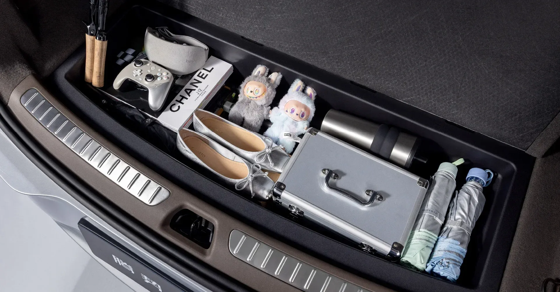 Xiami SU7 Ultra передние сиденья