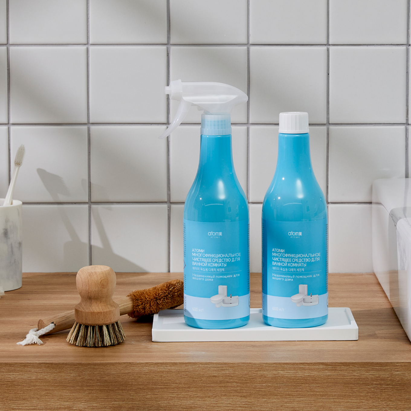 Атоми Многофункциональное чистящее средство для ванной комнаты (2 емкости + распылитель)