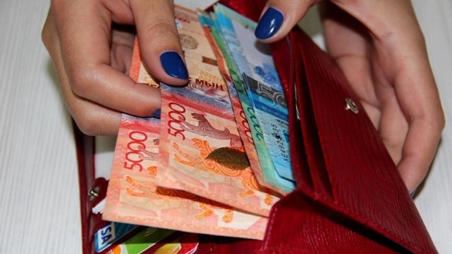В Казахстане после 1 августа обсудят повышение минимальной зарплаты.