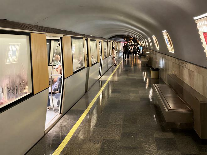 станция в пещере