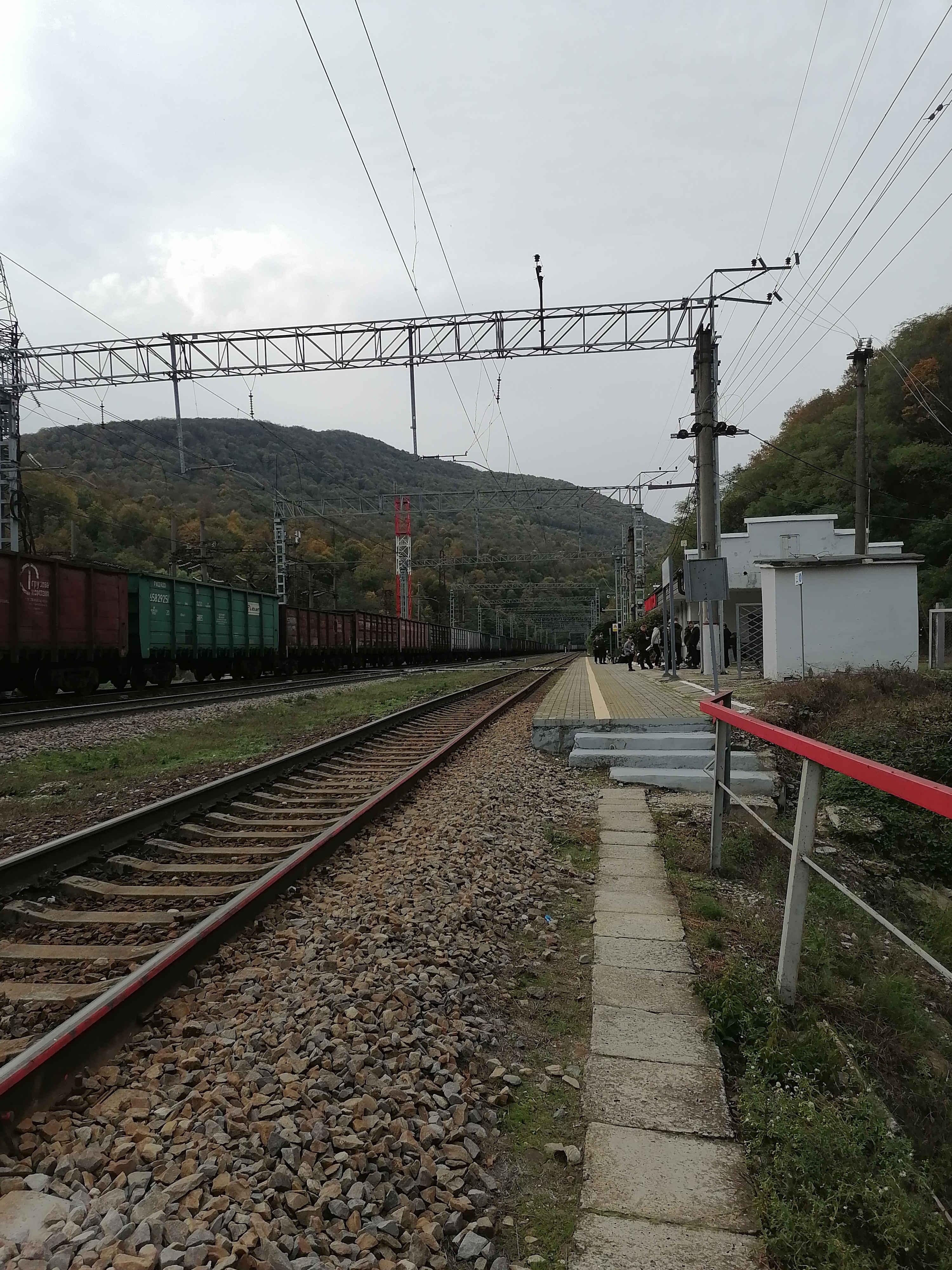 В ожидании электрички из Туапсе. Чилипси.