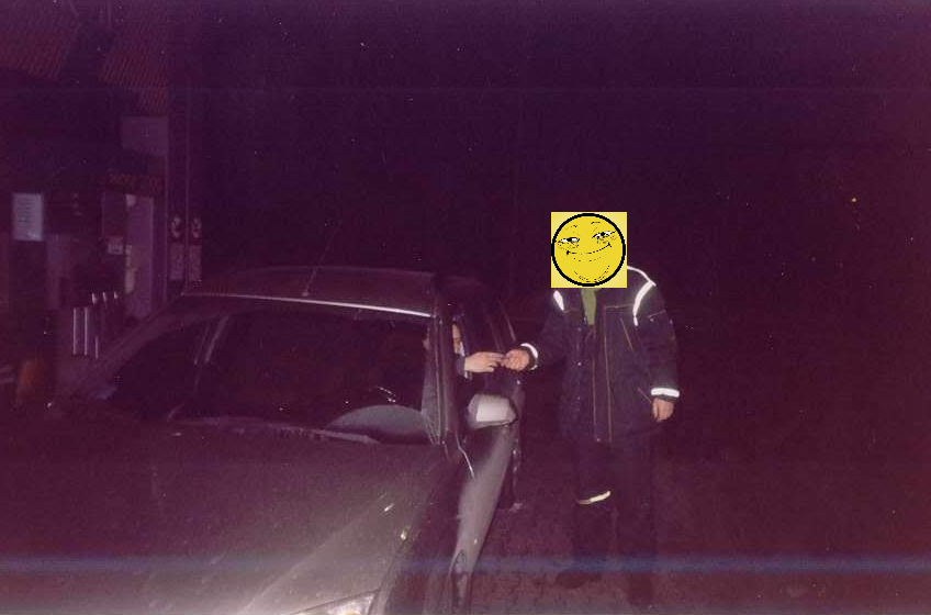 Декабрь 2003, заправка по талонам, на часах 6 утра