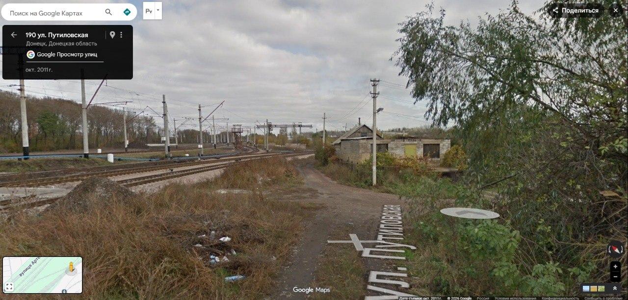 Свежая рельсошпальная решётка двухпутки на ДМЗ, уходят правее