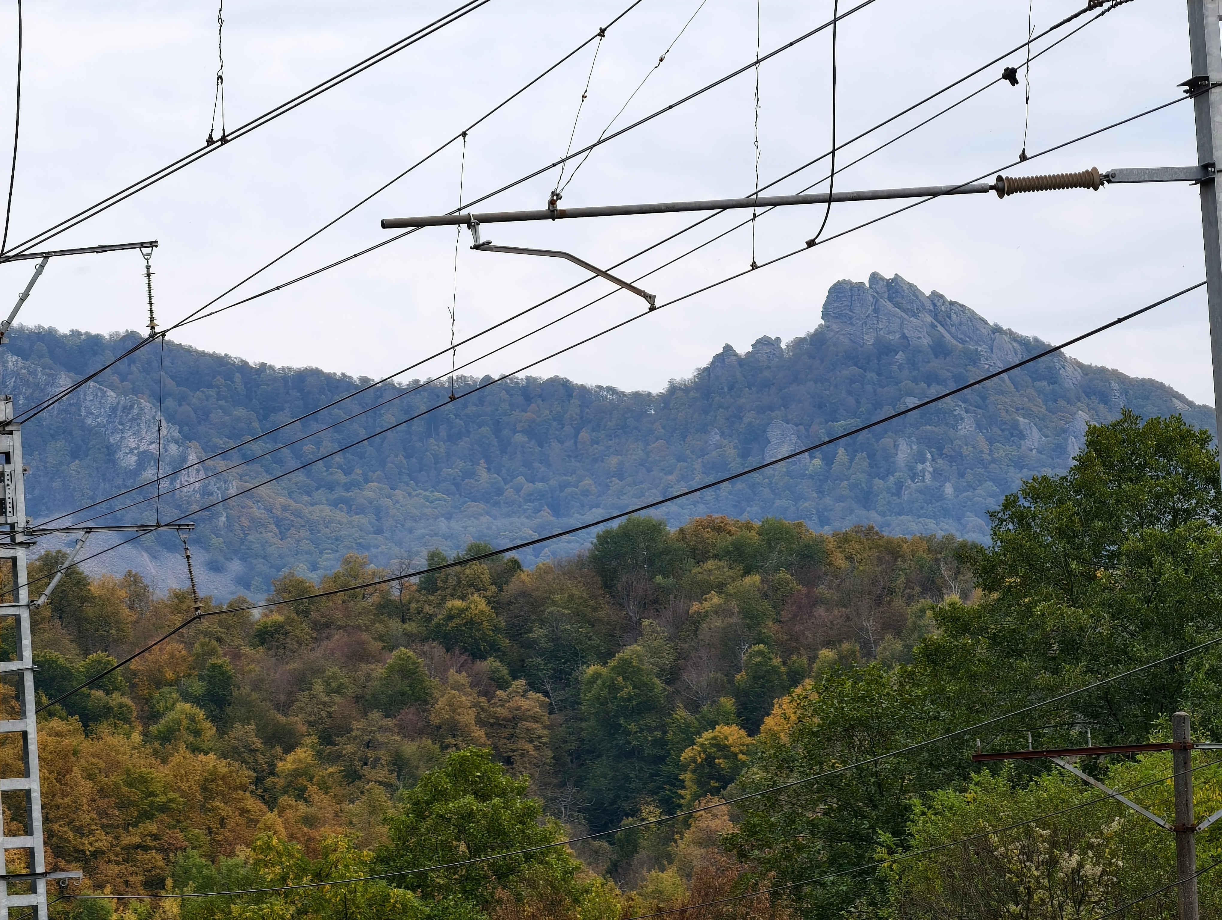 Гора Индюк, вид с разъезда Чилипси