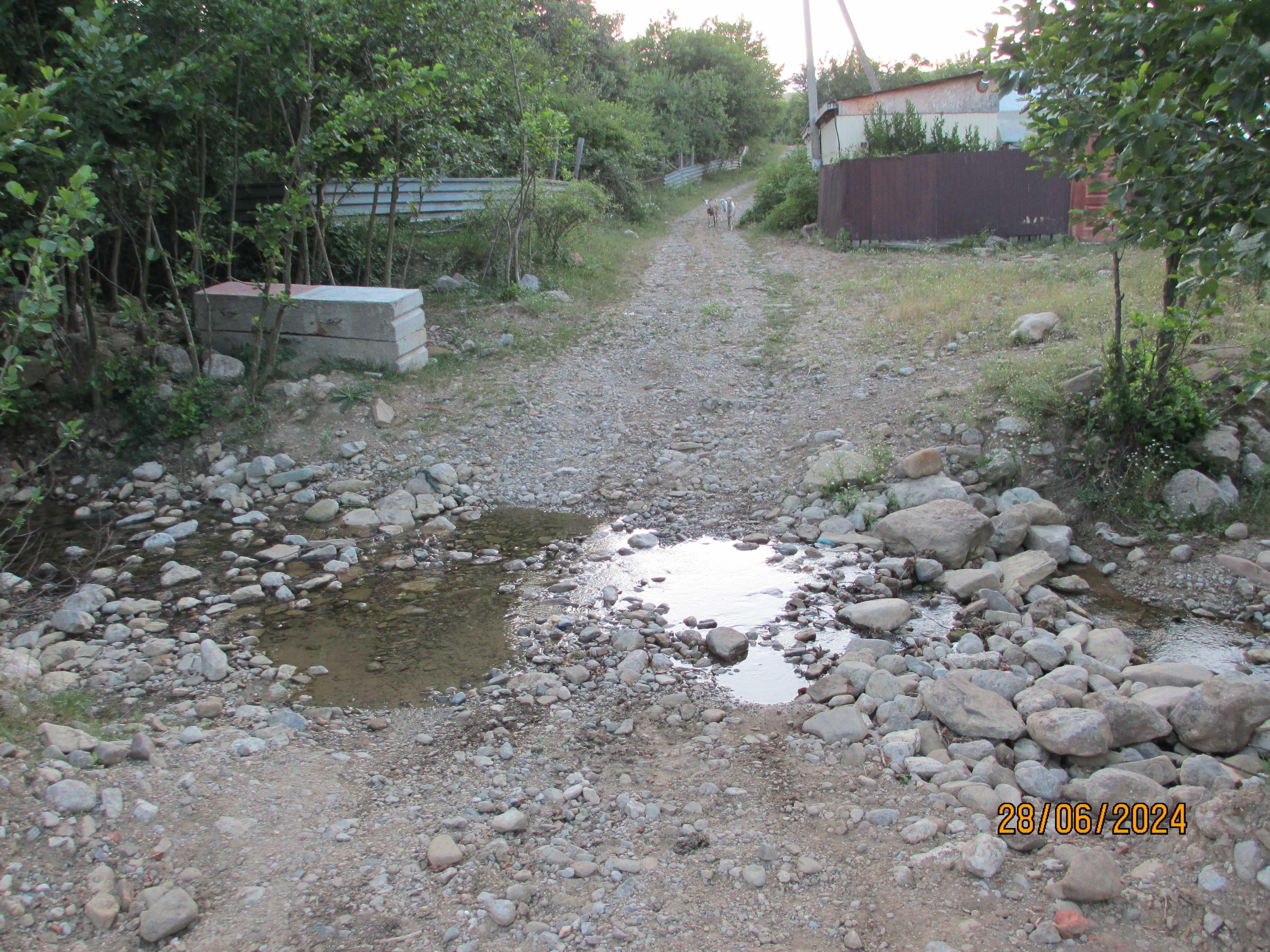 Ручей по улице Садовая