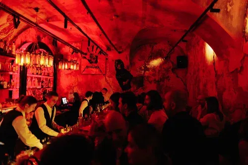Интерьер Abbey Road Bar в Санкт-Петербурге